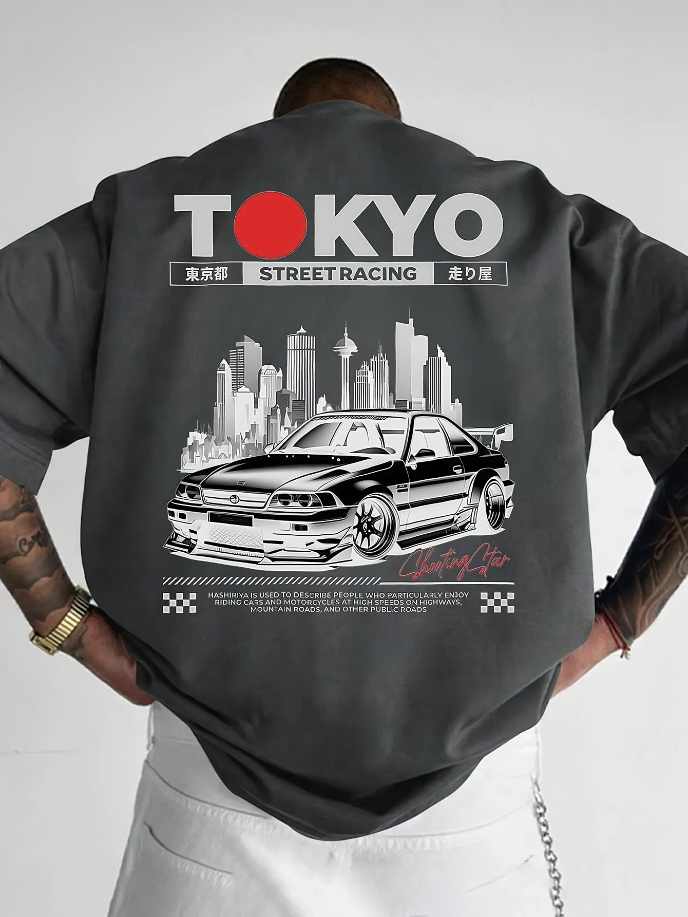 Camiseta Tokio Street Racing hombre 
Importante: esta camiseta va holgada