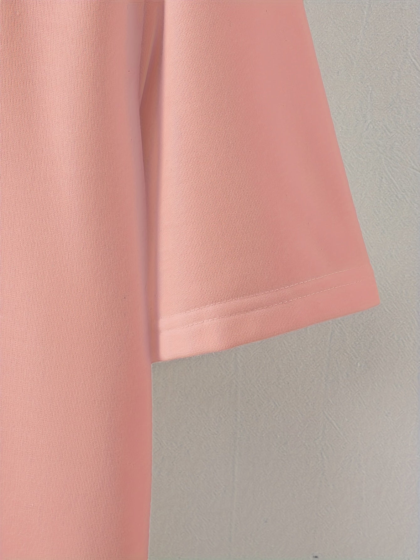 Camiseta gráfica hombre - "Perfeccionista" y "Libre y vida" con diseño de oso morado, ajuste holgado Importante: esta camiseta va holgada